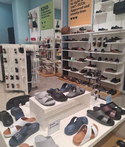 كول ات سبرينج ، CALL IT SPRING ، جراند مول مسقط - مسقط - +968 9399 1030