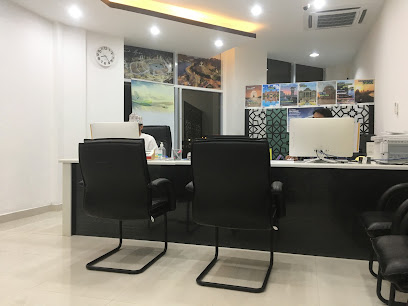 طريق واحد للسياحة والسفر - نزوى - +968 9522 4432