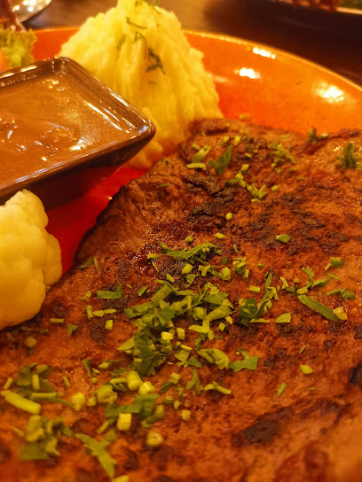 ماكرو بوست ماكرو بوست - Oman|Muscat 122|Dauhat Al Adab St