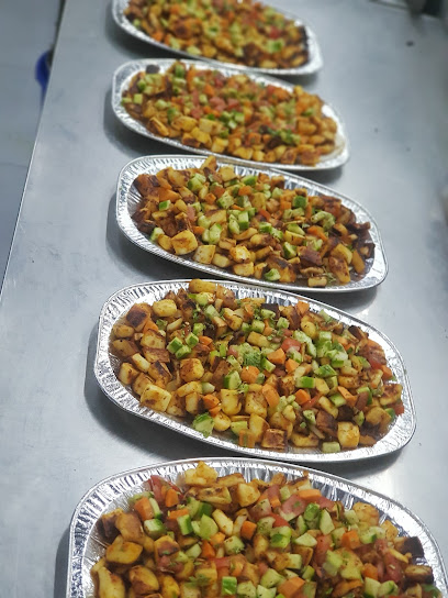 طلال وقيس البلوشي لبيع وتقطيع وشواء الأسماك والمأكولات البحريه - Oman|Saham