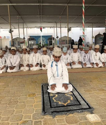 مدرسة المواهب للتعليم الأساسي ح ١ - إزكي - +968 25 340100