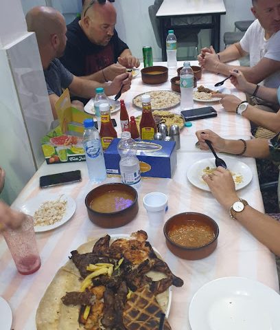 مطعم بيروت - صور - +968 9518 5753