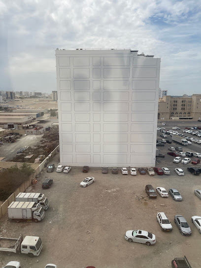 مسبح المدرسة المصرية - Oman|Muscat|HCPX+57W