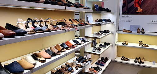 كلاركس كلاركس للاحذية - مسقط جراند مول - مسقط - +968 22 009550