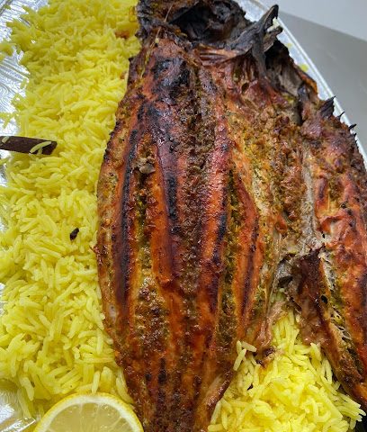 بيع وشوي الاسماك واللحوم لحظة - بهلاء -