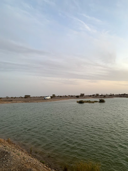 بحيرة جبل صلخ - Oman|Adam|Unnamed Road|8F78+544