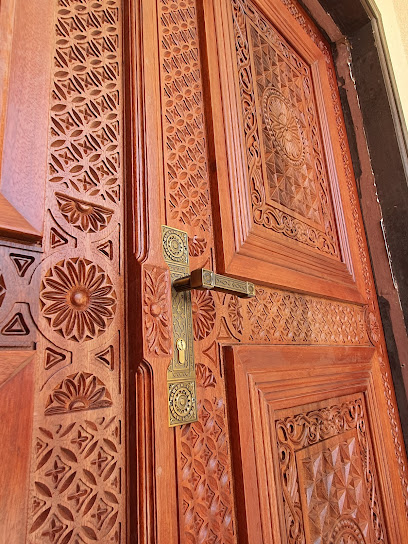 أثاث خشبي - Oman|411|indusrty Region