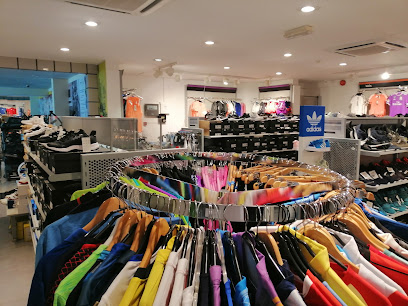 منفذ مصنع صن اند ساند سبورتس - مسقط - +968 24 485790