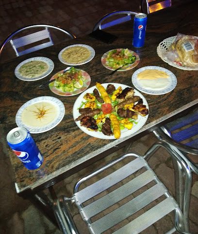 مطعم وكافيه صقر الشباب - صور - +968 9089 2331