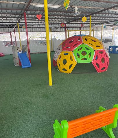 مدرسة أريج نزوى الخاصة - ولاية نزوى ، -