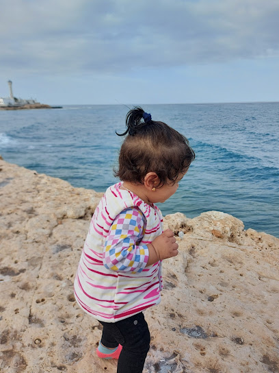 فينس روكي بيتش - Oman|قريات|W6F7+878