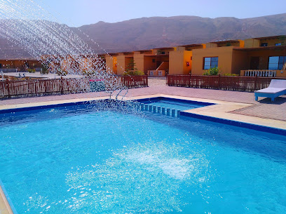 شاطئ بيبلز - طيوي - +968 9211 4171