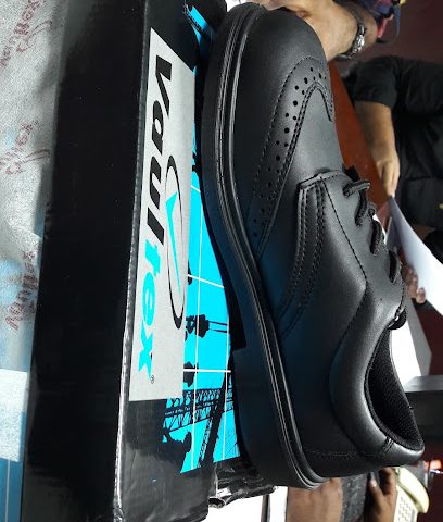 الضمان لقطع الغيار والمعدات الثقيلة - صلالة - +968 9207 7360