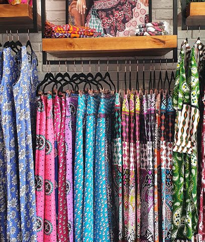 جنون كانجا: محل نور بلازا - السيب - +968 7153 0116