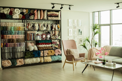 رون ستوديو - السيب - +968 9944 1899