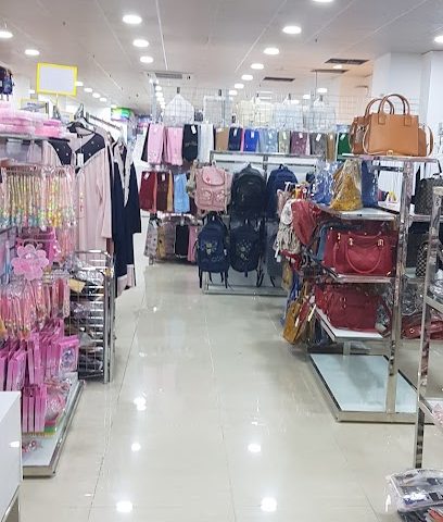 فاشن بوتيكات الأزياء وأسواق العطاء للتخفيضات - نزوى -