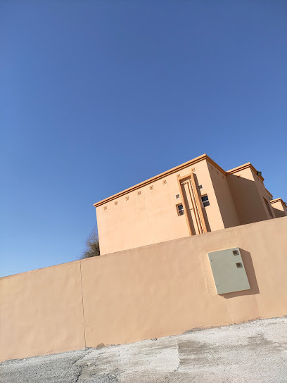 مدرسة القرآن بقرية غمر - Oman|Al Hamra|Unnamed Road