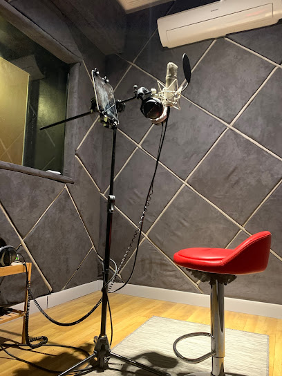 منصة صوتي حياة - Oman|Muscat 403|3303 way