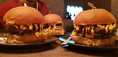 بوم برجر معبيلة - السيب ، - +968 9575 5119