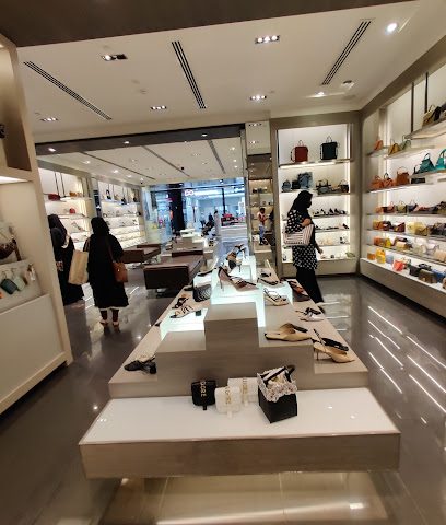 تشارلز و كيث - مسقط - +968 24 558011